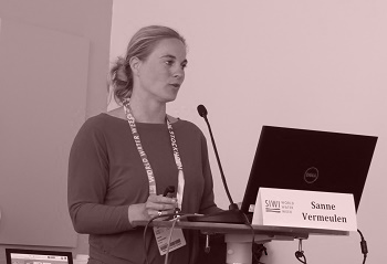 Sanne Vermeulen moderating meeting